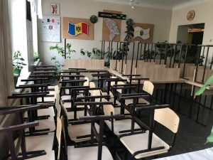 Gimnaziul nr.7 a primit 2 seturi de mobilier noi!