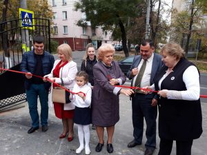 Încă o realizare a Direcției educație, tineret și sport sectorul Centru – gard nou la Liceul Teoretic ” Titu Maiorescu ” !