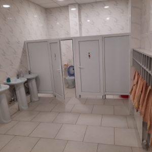 S-au finisat lucrările de reparație capitală a blocului sanitar pentru grupa de copii 3-4 ani din Grădinița nr.210 sectorul Centru