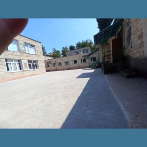 S-au finisat lucrările de amenajare a pavajului de pe teritoriul Grădiniței nr. 174 din sectorul Centru