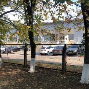 Datorită faptului că, angajații sunt mereu în lucru, teritoriul Școlii primare-grădinițe nr.226 din sectorul Centru, este mereu salubrizat și îngrijit