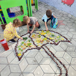 Proiect tematic ”Culorile toamnei” la grădinița nr. 46 din sectorul Centru